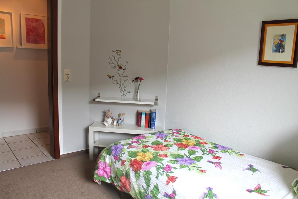 Haus Flora - Ferienwohnungen Cochem Cameră foto